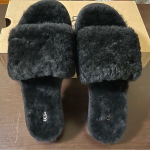 UGG W Cozette - Size 7 Black NEW, Never worn